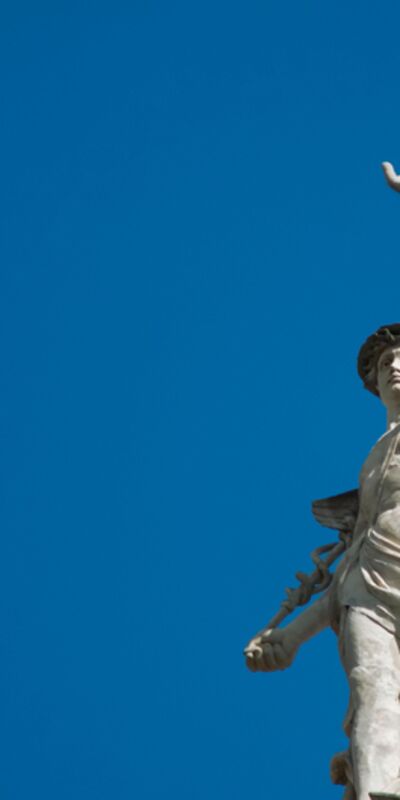 Bilgiyi taşıyanlar: Öğretmenlerin mitolojik kökeni