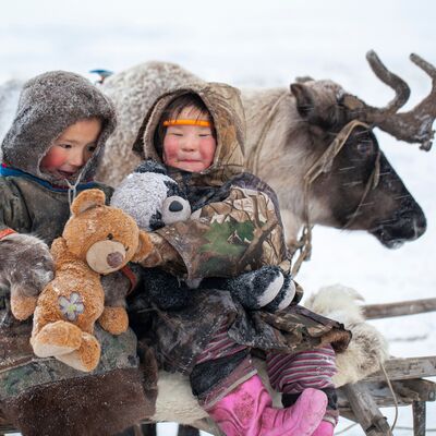 Dünyanın en soğuk yerlerinde çocuklar neler giyiyor?