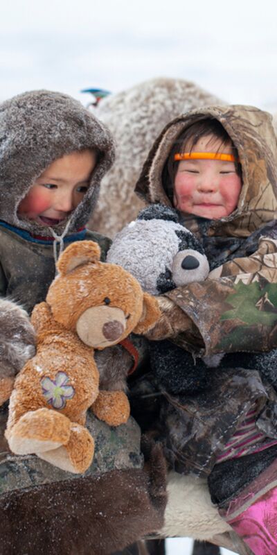 Dünyanın en soğuk yerlerinde çocuklar neler giyiyor?