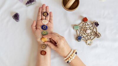 Çakralarınızı iyileştirmek ve dengelemek için bir rehber