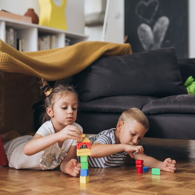 Çocuğunuz odasında mı, salonda mı vakit geçirmeli?