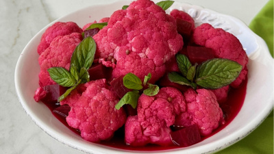 Pancarlı karnabahar turşusu