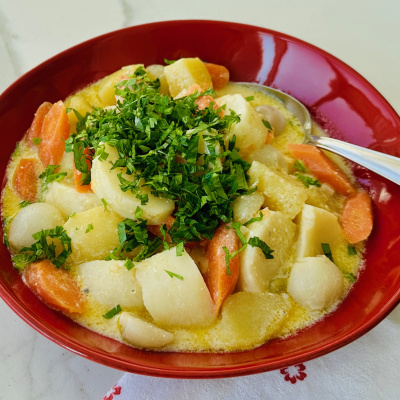 Terbiyeli kereviz yemeği