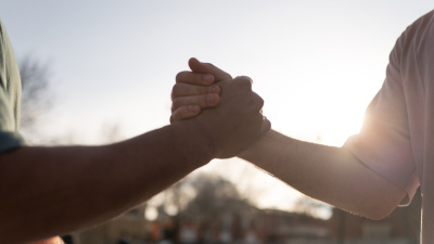 İyilik fotoğraflık değil ilişkidir