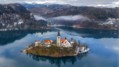 Sis altında saklanan güzellik: Bled gölü