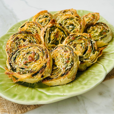 Ispanaklı kremalı spiral börek 