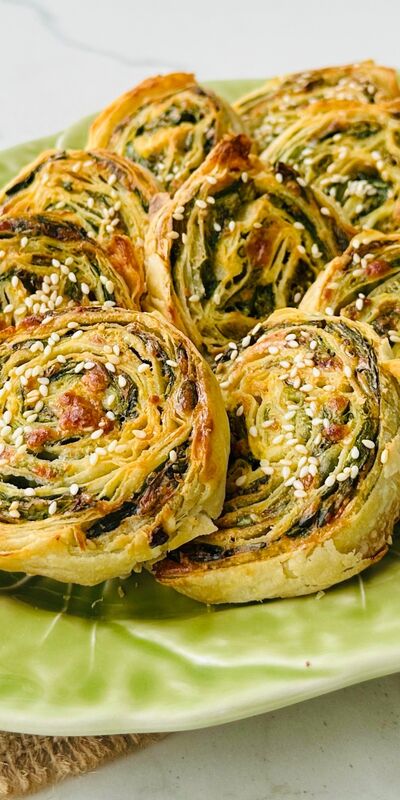 Ispanaklı kremalı spiral börek 