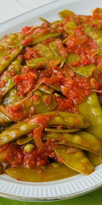 Zeytinyağlı sultani bezelye yemeği 