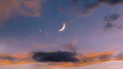 17 Nisan Koç burcunda Yeniay