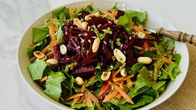 Kuzu kulağı salatası