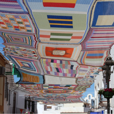 İspanyol kadınların serinleten ilmekleri