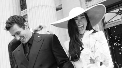 Dua Lipa ve Callum Turner'ın nikah fotoğrafları