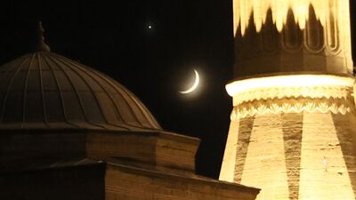 Gökyüzünde şölen: Hilal ve Venüs
