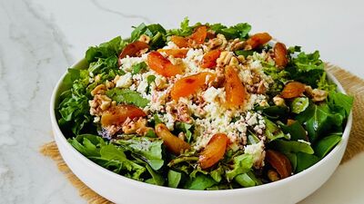 Tulum peynirli roka salatası 