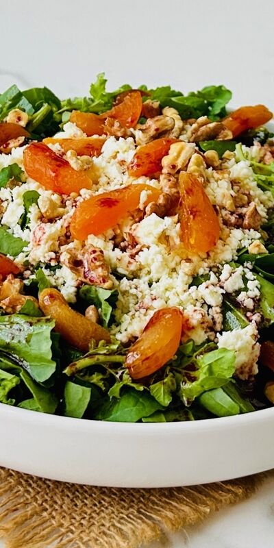 Tulum peynirli roka salatası 
