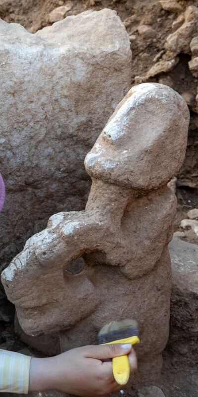 Karahantepe'de 11 bin yıllık heykel bulundu