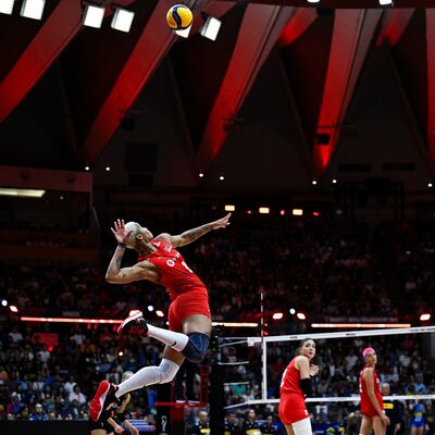 Kadın voleybolunda fiziğe meydan okuyan smaçlar