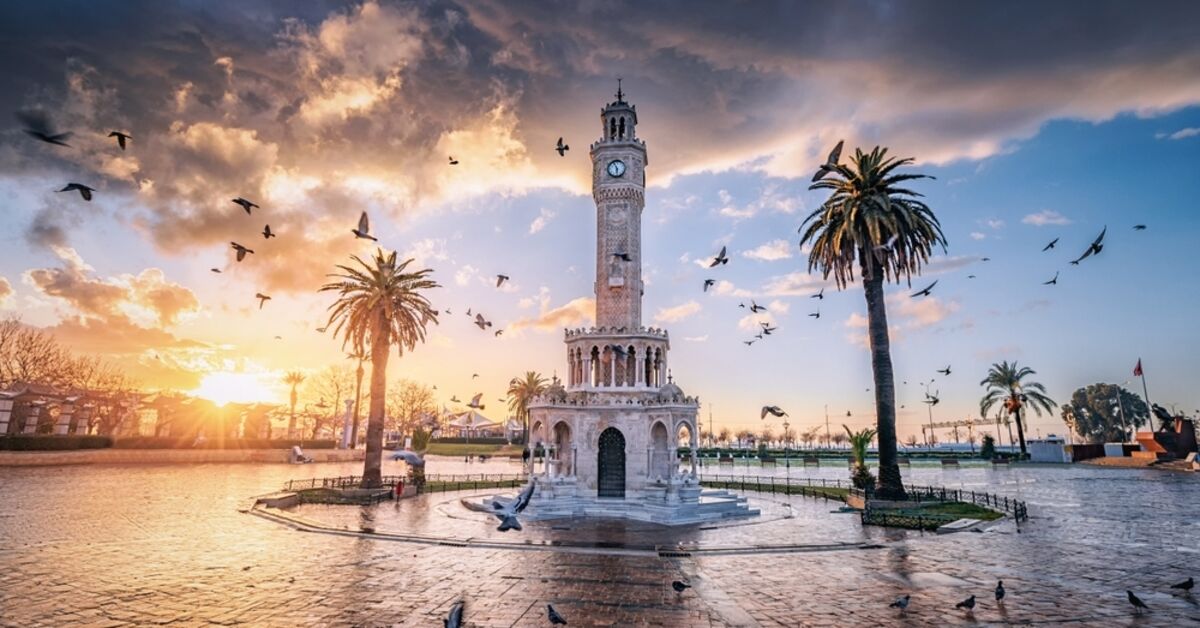 Saat Kulesi 125 yıldır İzmir’in zamanına tanıklık ediyor