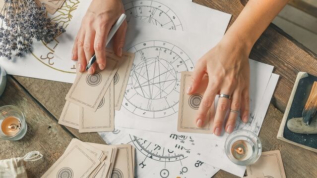 Astrolojiyi hayatınızda nasıl verimli kullanabilirsiniz?
