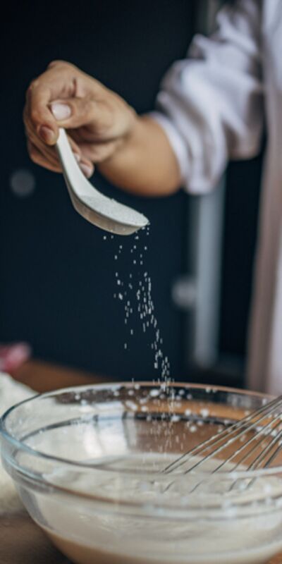 Fırından çıkınca sönen keklere son! Meğer hamura 1 çay kaşığı eklemek yetiyormuş
