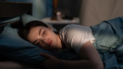  Gece yatağa girince uykusu kaçanlar dikkat! Meğer nedeni akşam yaptığınız o basit alışkanlıkmış