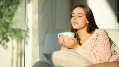  Yıllarca bekar kalanlar gerçekten mutsuz mu? 2 bin 930 kişi incelendi: 11 yıllık araştırmanın sonuçları şaşırttı!