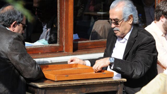 Boğaz'da tavla keyfi