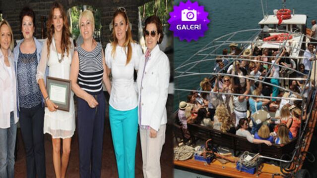Gönüllü hanımların tekne turu