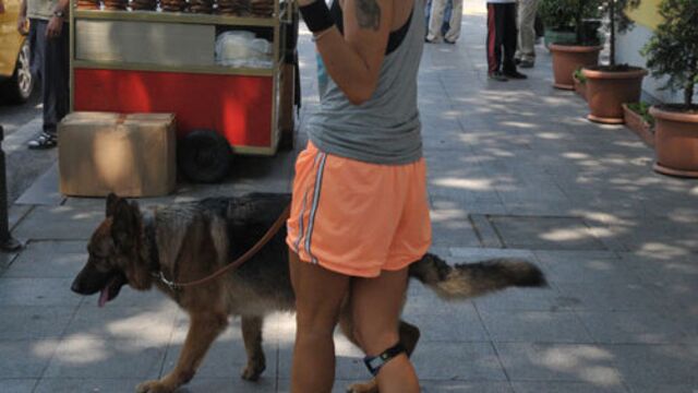 Köpeğiyle spor turunda