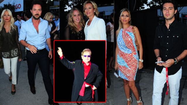 Elton John büyüledi...
