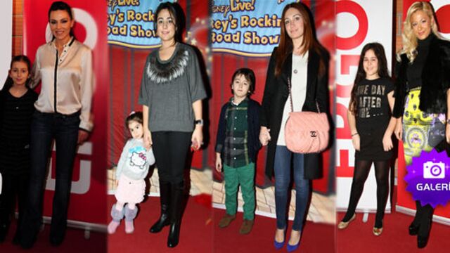 Çocuklar Mickey'le eğlendi