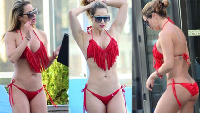 Kırmızı bikinisiyle büyüledi