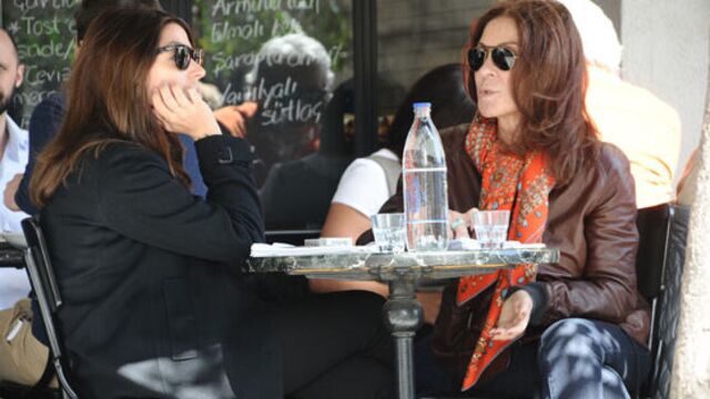 Anne-kız özlem giderdi
