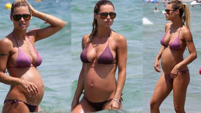 Mor bikinili Michelle...