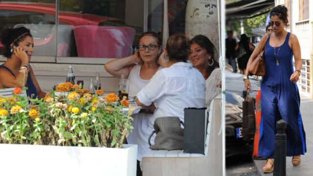 Anne-kızın Bebek keyfi