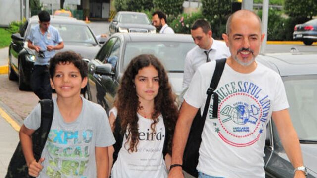 Çocuklarıyla tatile gitti