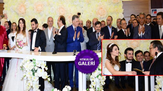 19 şahitle evlendiler...