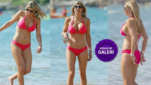 Pembe bikinili güzel