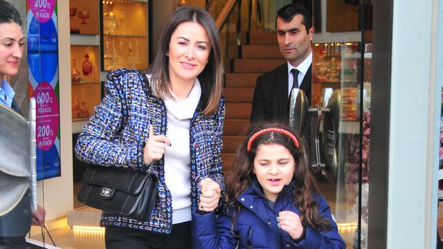 Anne-kız alışveriş yaptılar