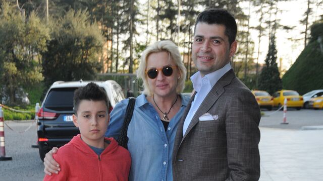 Ailece yemeğe geldiler