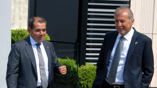 Başkan toplantıda...