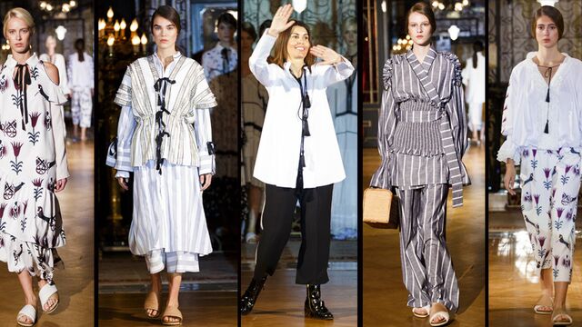 Fashion Week rengarenk başladı