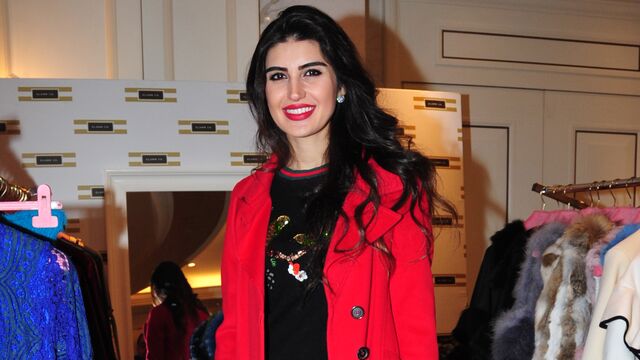 Kırmızılı güzel