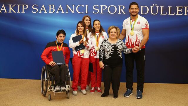 Sabancı Vakfı ödüllendirdi