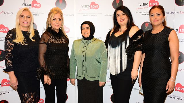 Dernek üyeleri yemekte buluştu