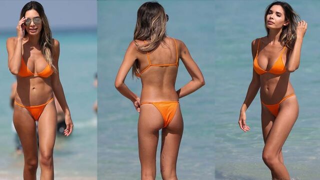 Plajda seksi şov