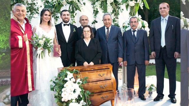 Mutluluk mimarları...