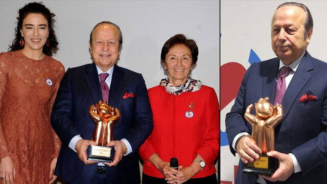 Türk Kalp Vakfı'ndan Ulusoy'a ödül