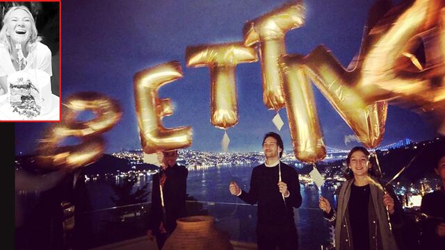 Balonlarla yeni yaşa 'merhaba'
