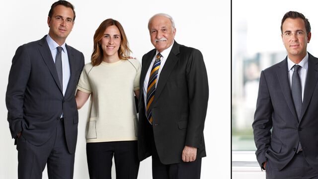Hüsnü Özyeğin görevi oğluna devretti...